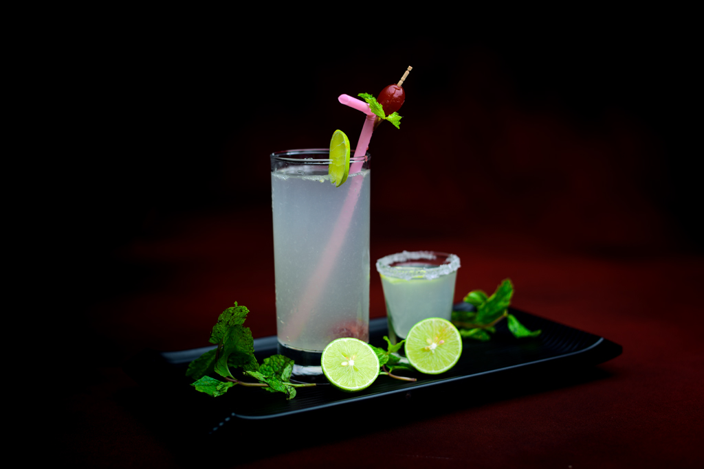 FRESH LIME SODA / WATER